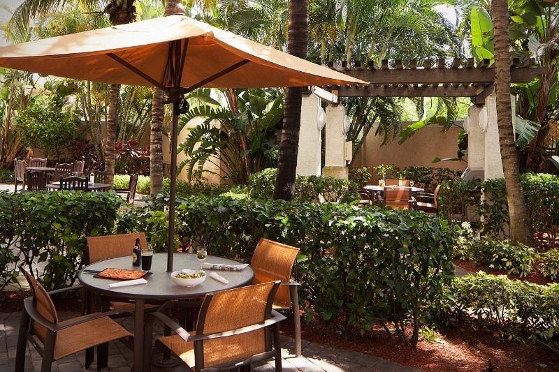 Courtyard By Marriott Fort Lauderdale Airport & Cruise Port Dania Beach Εξωτερικό φωτογραφία