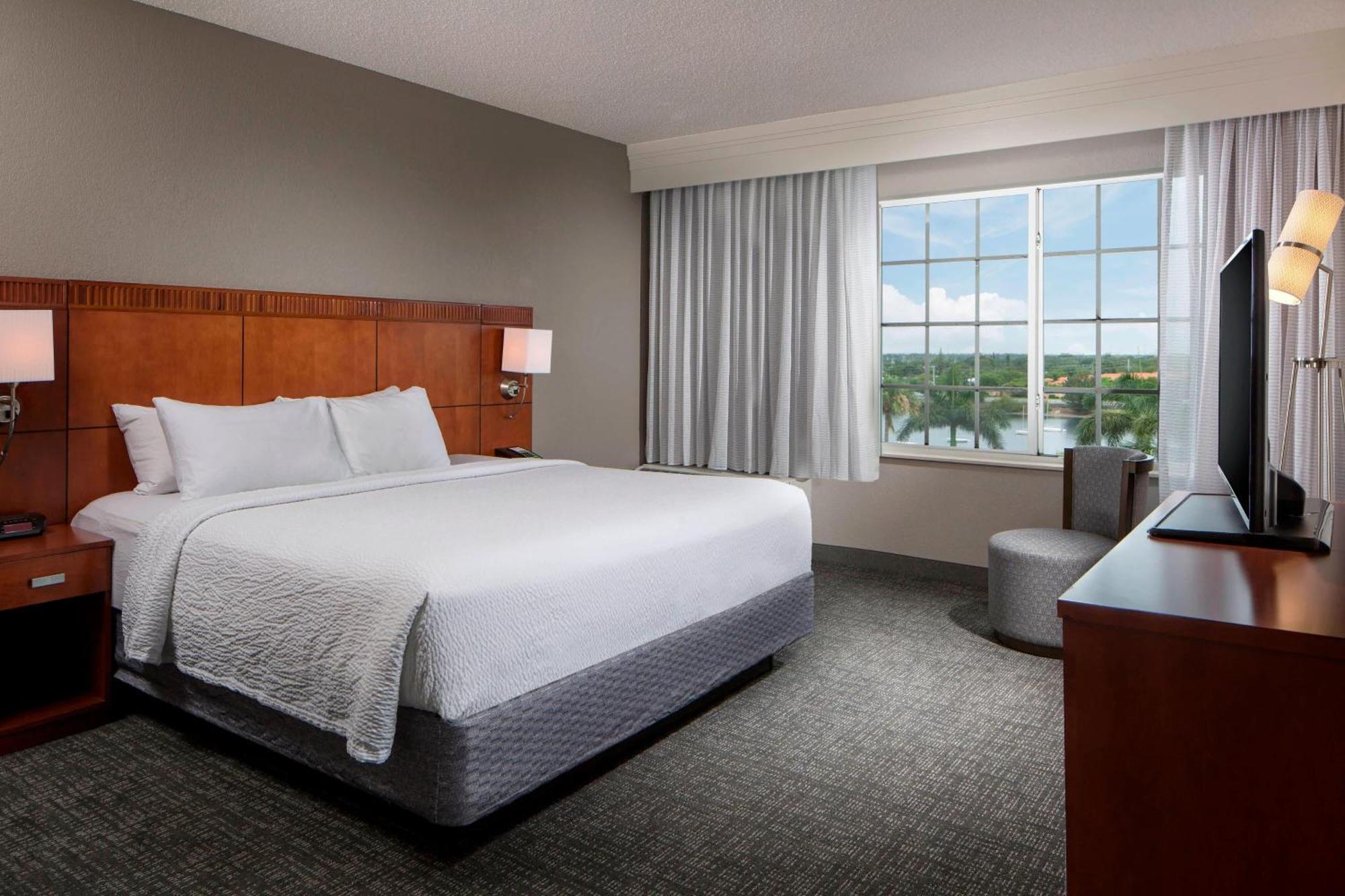 Courtyard By Marriott Fort Lauderdale Airport & Cruise Port Dania Beach Εξωτερικό φωτογραφία