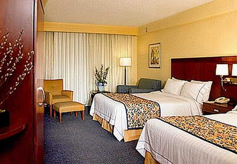 Courtyard By Marriott Fort Lauderdale Airport & Cruise Port Dania Beach Δωμάτιο φωτογραφία